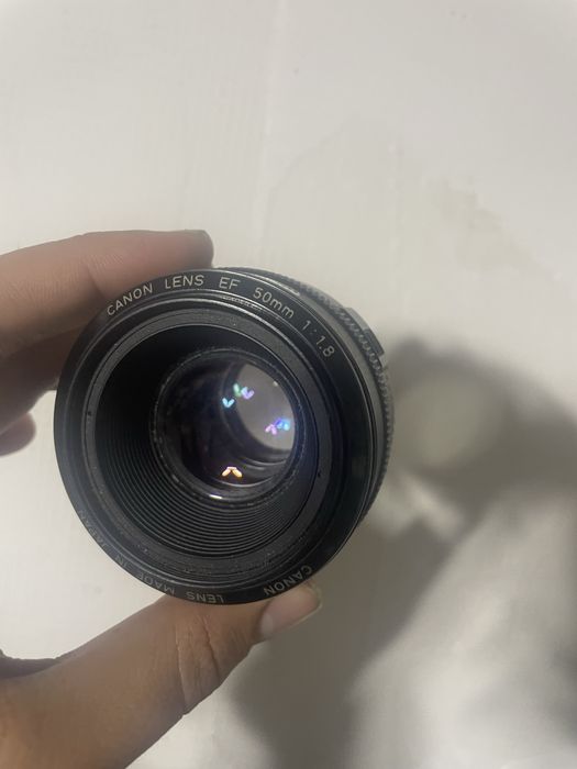 Canon EF 50mm f/1.8 Mark I (Versiunea I cu montură metalică)