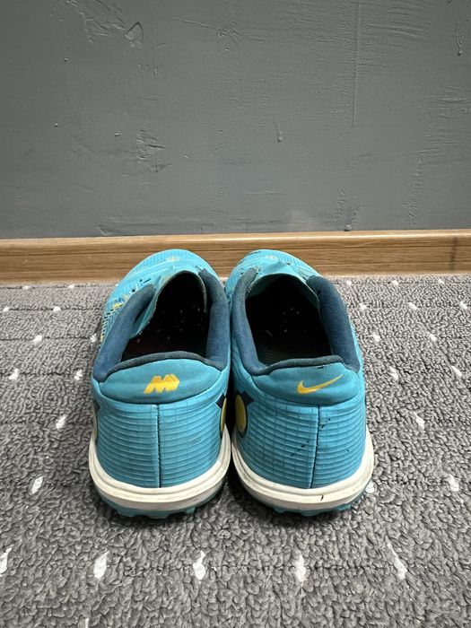 Продам сороконожки Nile mercurial