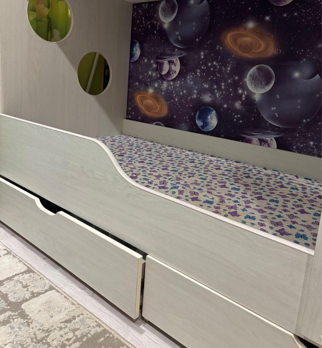 Продам двухярусную подростковую кровать