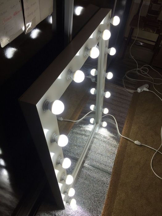 Гримерный зеркало