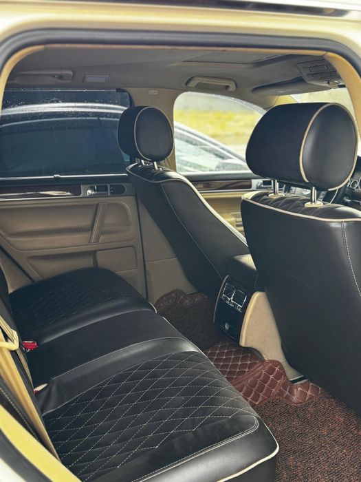 Volkswagen Touareg 2005г.