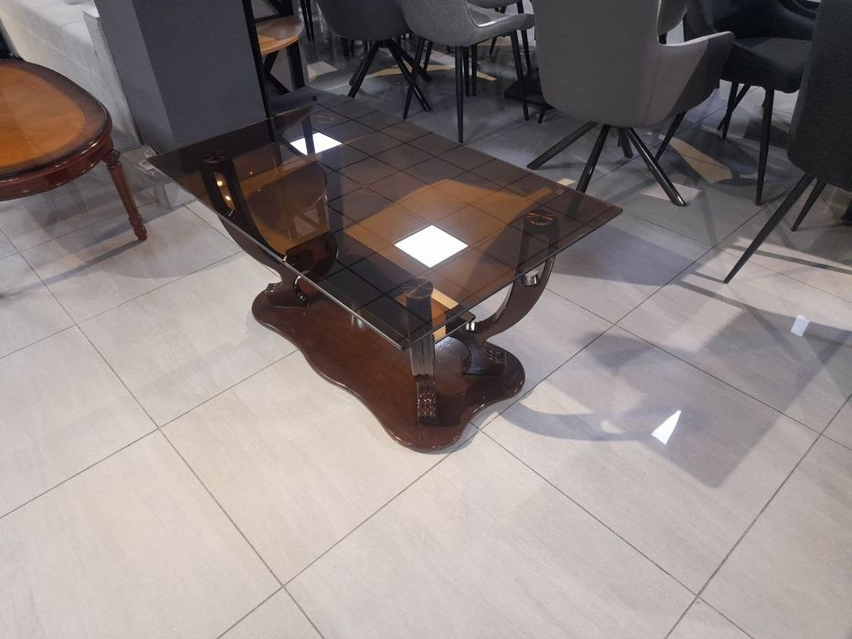 Журнальный столик