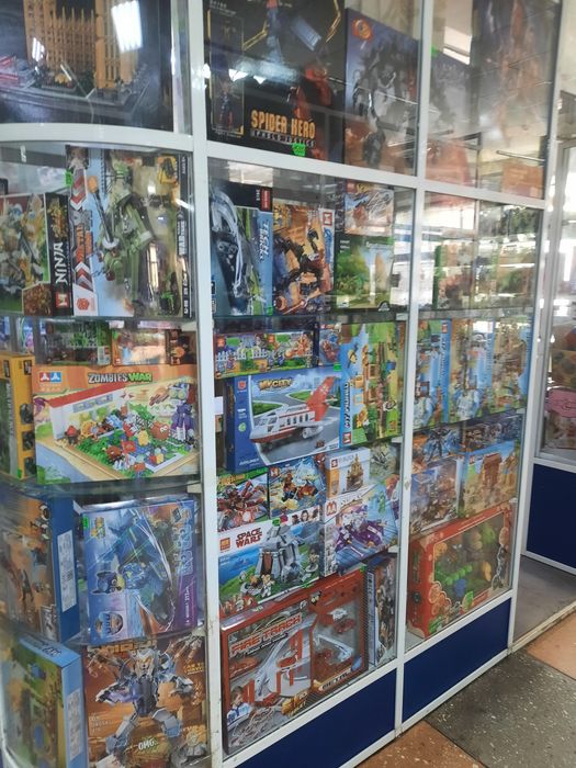 Торговый отдел детских игрушек