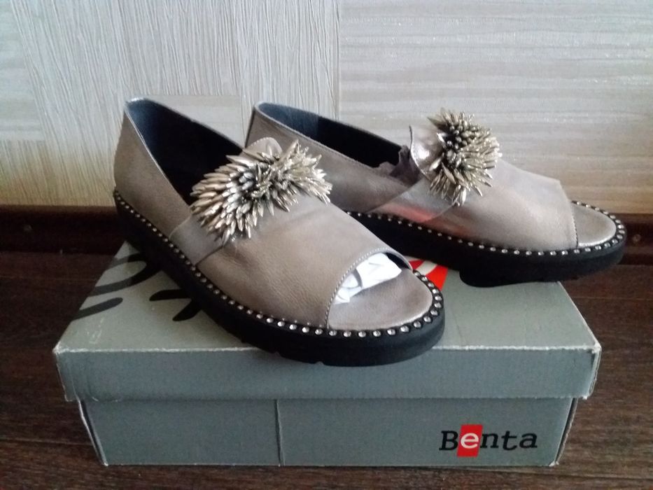 Продаю новые туфли, р. 40