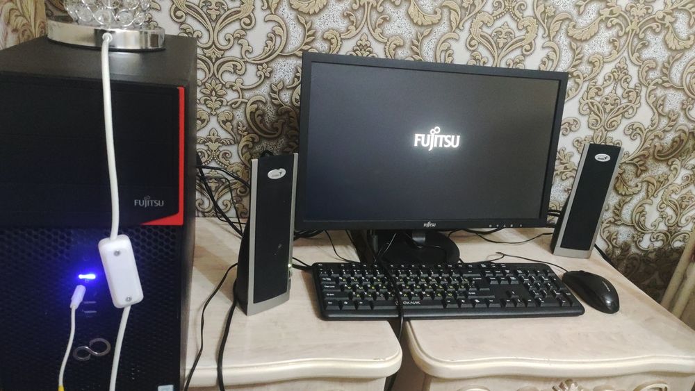 Kampyuter sotiladi realni oladiganla tel qsin