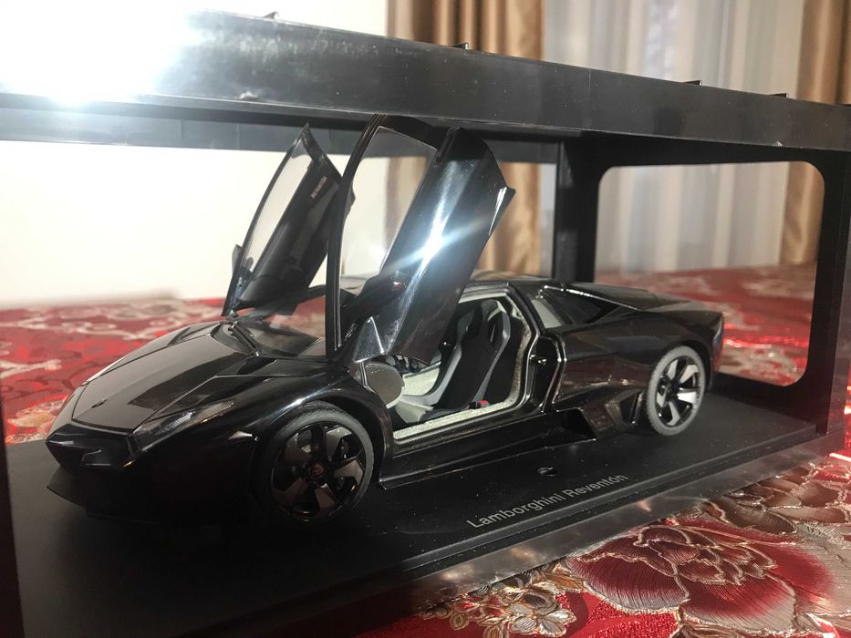 Macheta Auto Metalica Lamborghini Reventon 1:18 Autoart