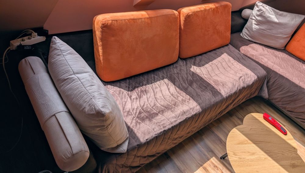 Ъглов диван от 2 части