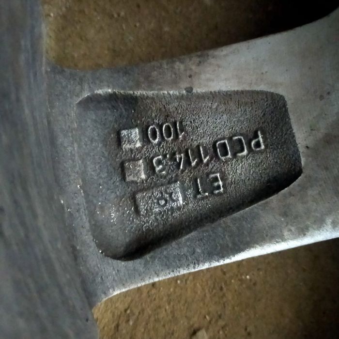 Шина комплект на легковую