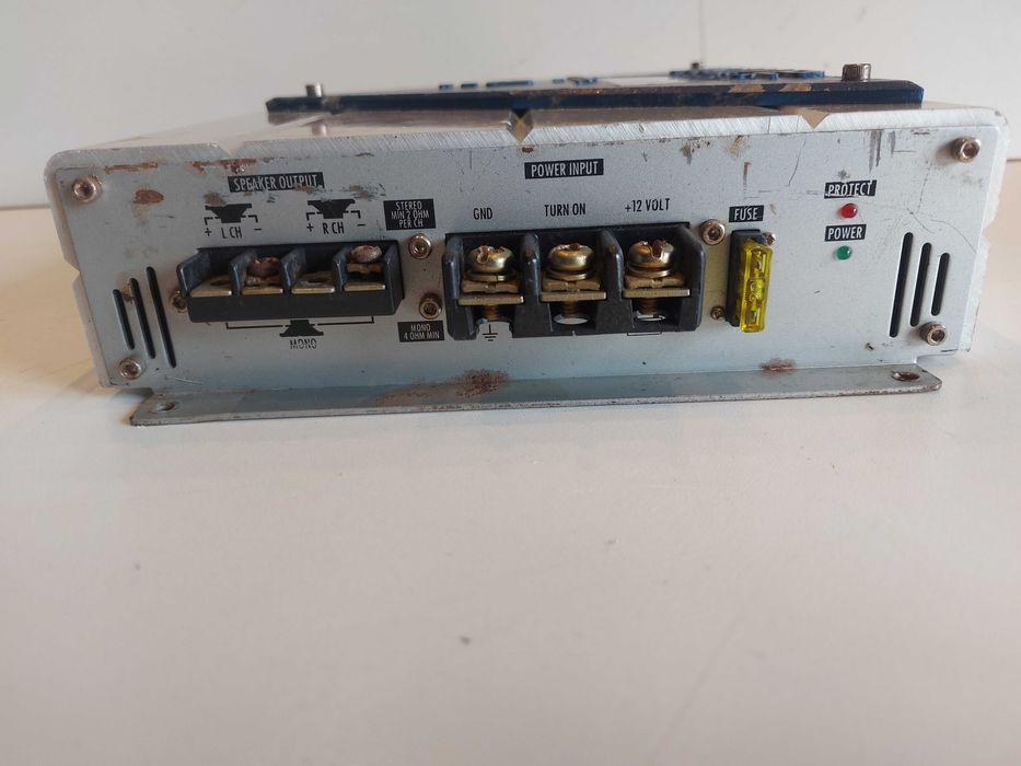 Amplificator statie auto Crunch V-200