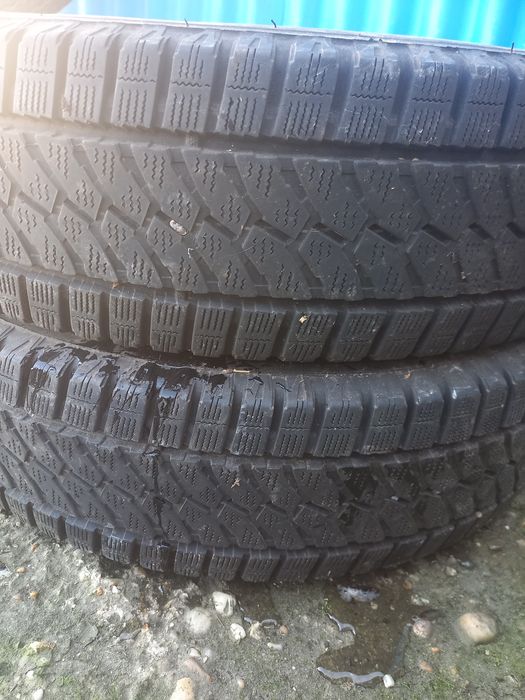 Bridgestone 195/75/16C