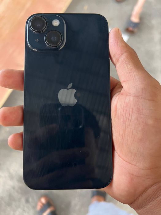 Iphone 14 blue.
