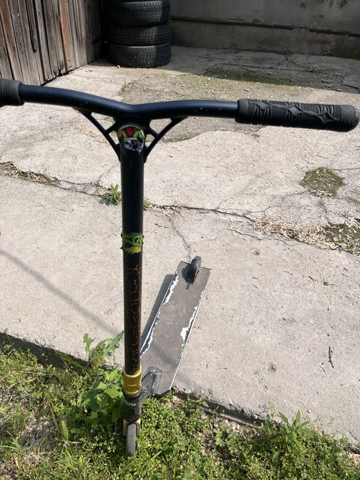 Трюковый самокат