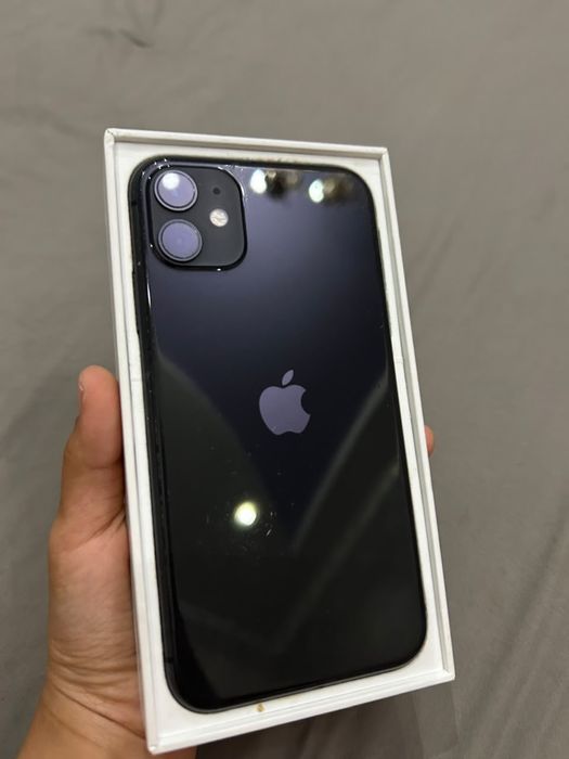 iPhone 11 в хорошем состоянии