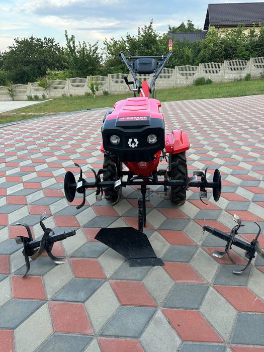 Motocultor ROTAKT 13 CP, 2+1 viteze, stare excelentă, cu accesorii complete