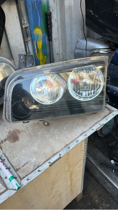 Фары на Dodge Charger