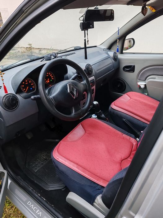 De vânzare Dacia Logan 1.4 Benzină mâi multe detalii la telefon 0741535516