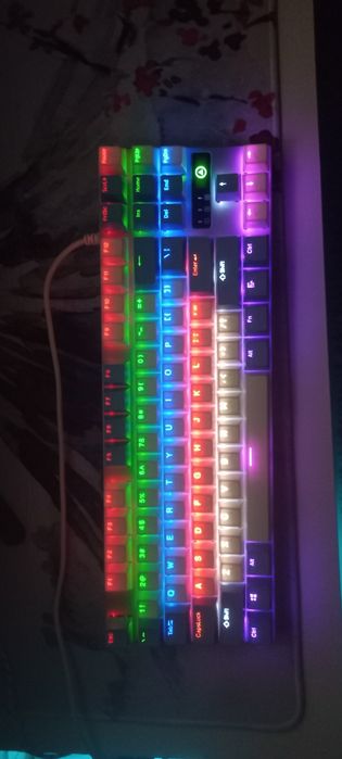Игровая клавиатура 90%,торг имеется