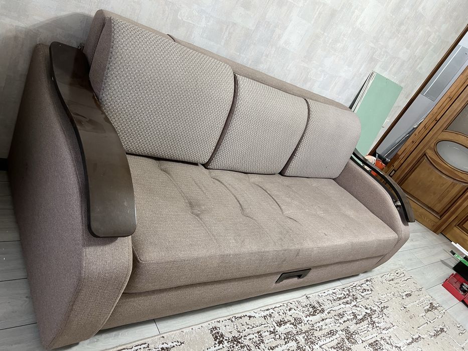 Срочноооо продам диван