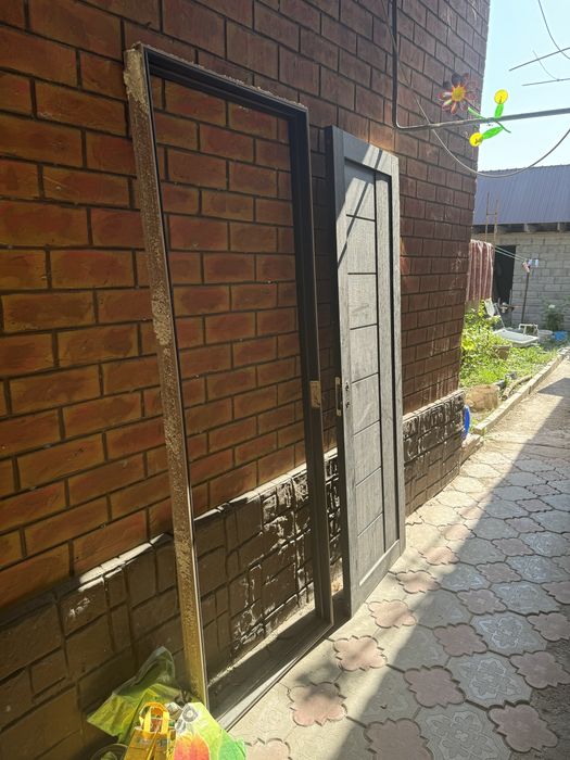 Продам двери межкомнатные