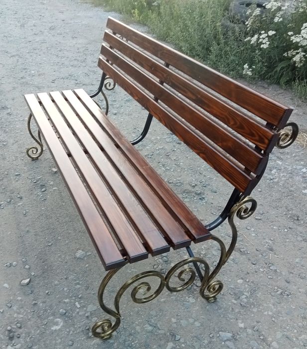 Продам срочно 2 новые лавочки 1,5м