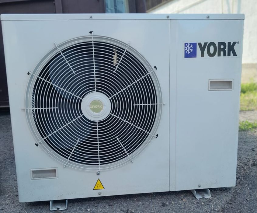 Внешний блок York 24
