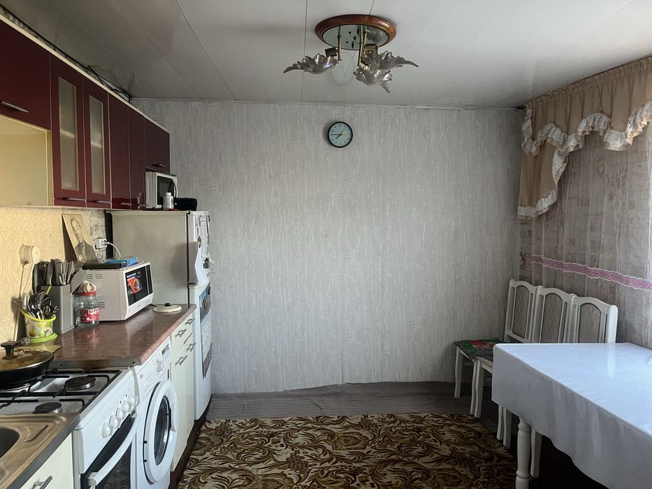 Продам 4 ком дом на Степном
