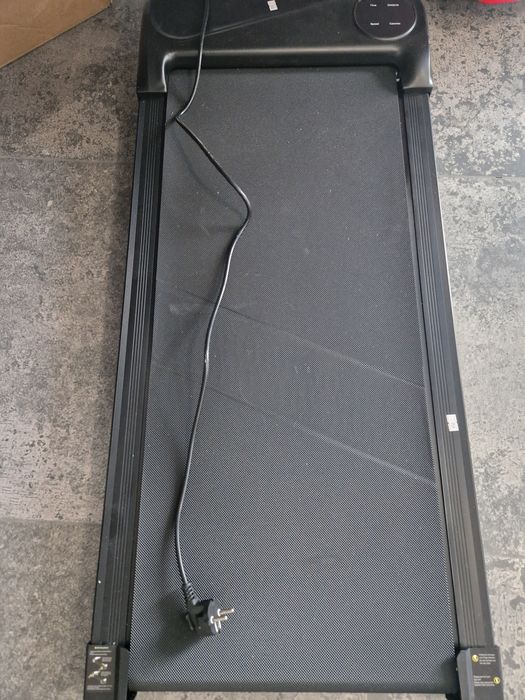 Vând banda alergat / mers