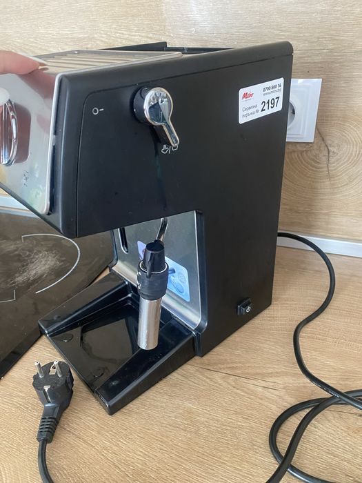 Кафе машина Delonghi