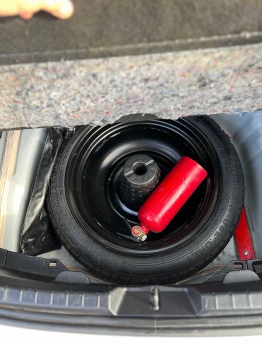 Кола под наем София – Toyota Yaris 2014 – Бензин – Ръчни скорости