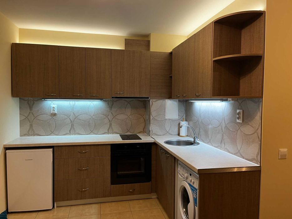 Дава се под наем Двустаен апартамент в Бургас, Лазур - 50 кв.м за 459 € - Снимка #15