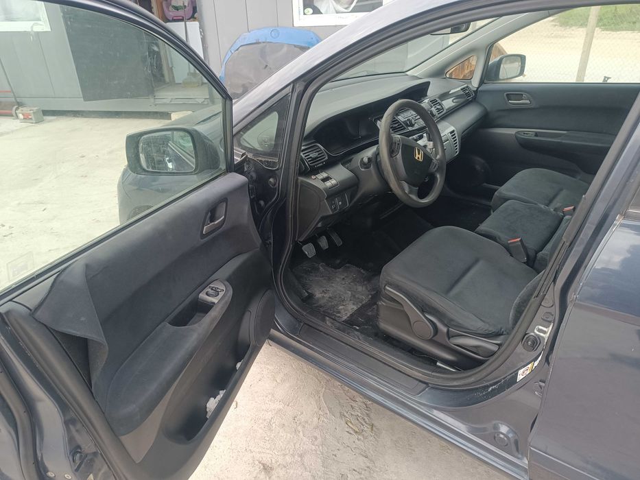 Хонда фр-в / Honda FR-V - на части
