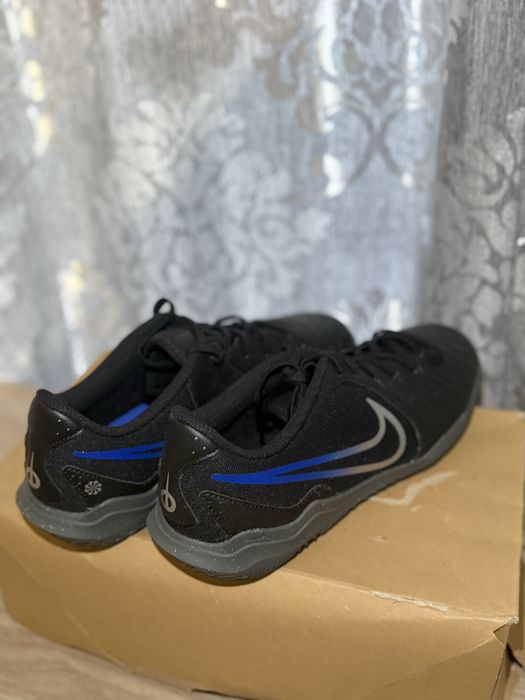 Nike Tiempo Legend 10 Club IC