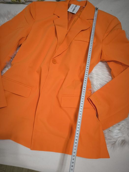 Sacou/ blazer , nou , perfect pentru primavara