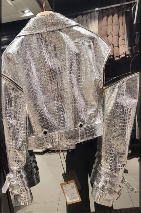 Geci de piele inedite