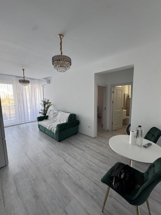 Inchiriez apartament
