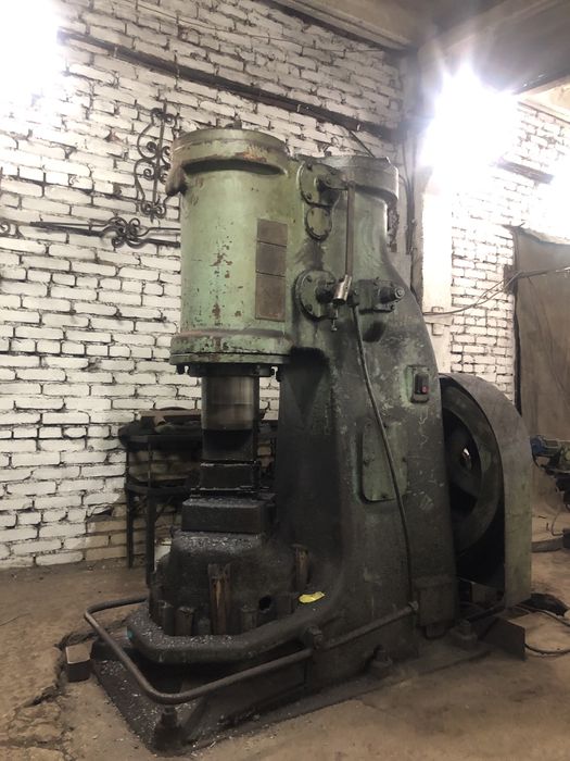 Молот кузнечный МВ 412