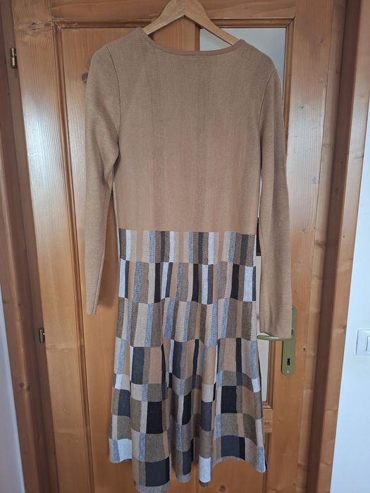 Vand o rochie Bonprix