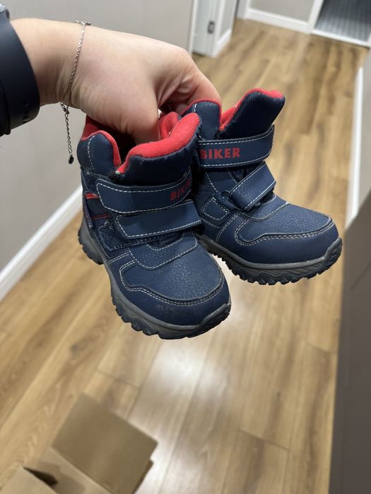 Продам сапоги детские р25