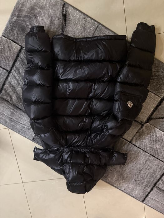 geaca Moncler Maya marimea 4