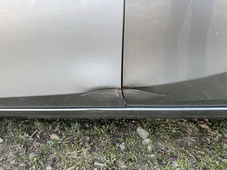 Usa stanga fata  usor defect Mazda 3 BL 2009-2013