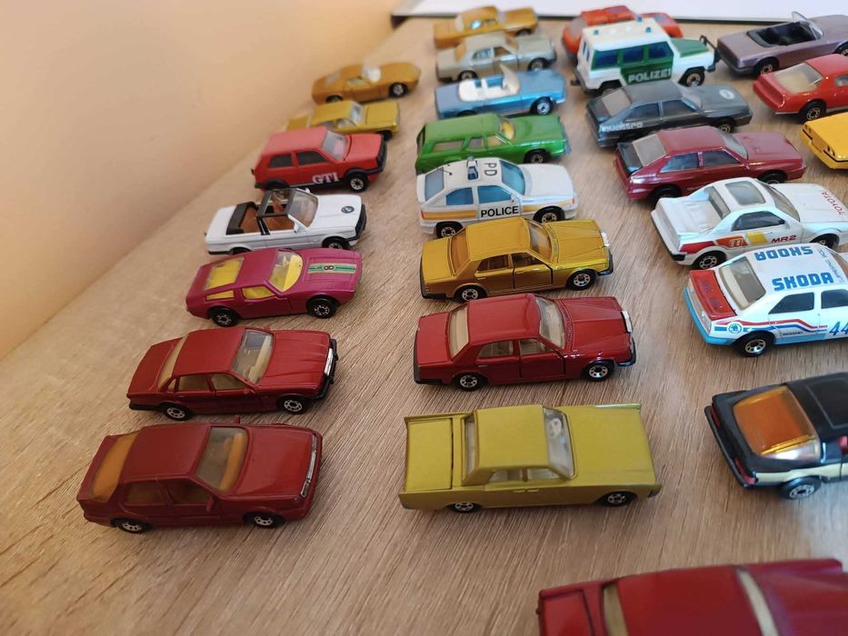 Стари метални колички мачбокс