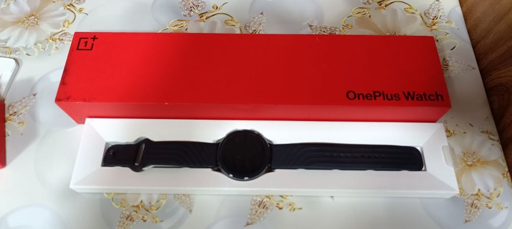 Смарт часы onePlus