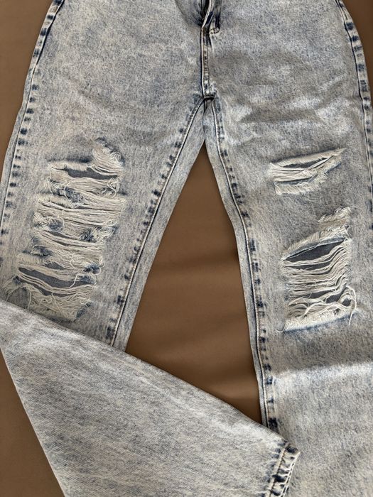 Дамски дънки (скъсани)