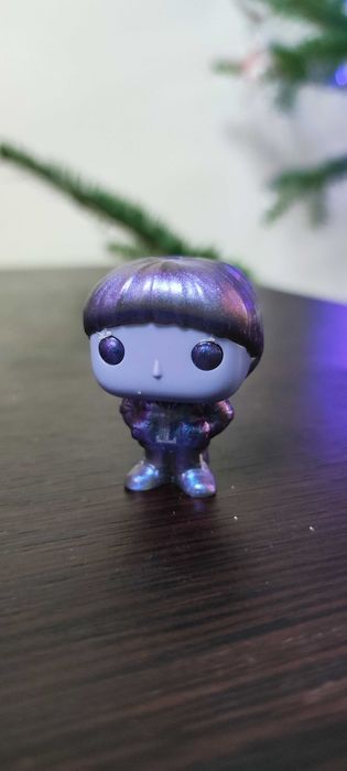 Stranger things Kinder Joy. Фигурки.