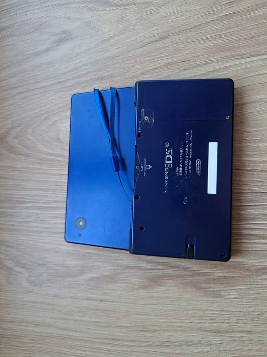Продам nintendo dsi