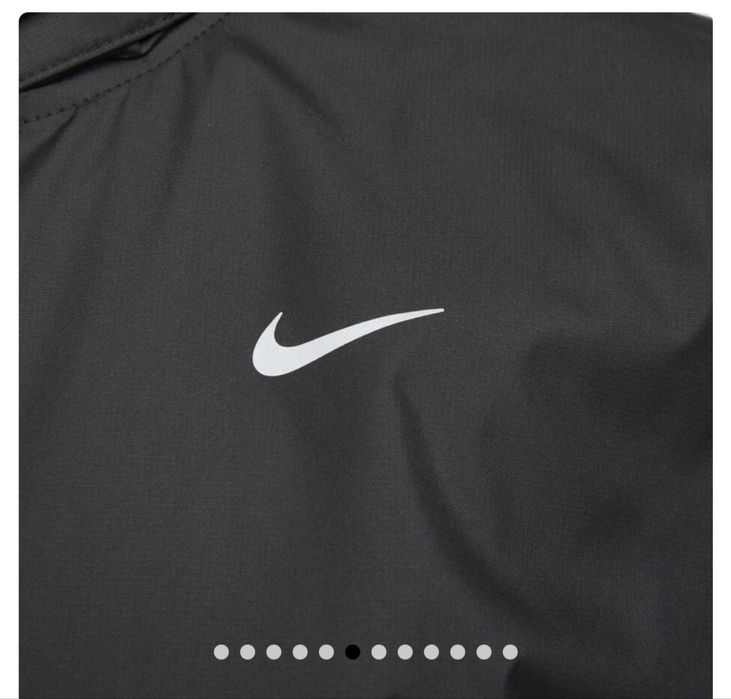Дамска ветровка Nike