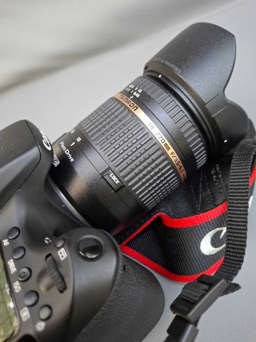 Canon 70D cu obiectiv Tamron 18-270 F 3,5-6,3