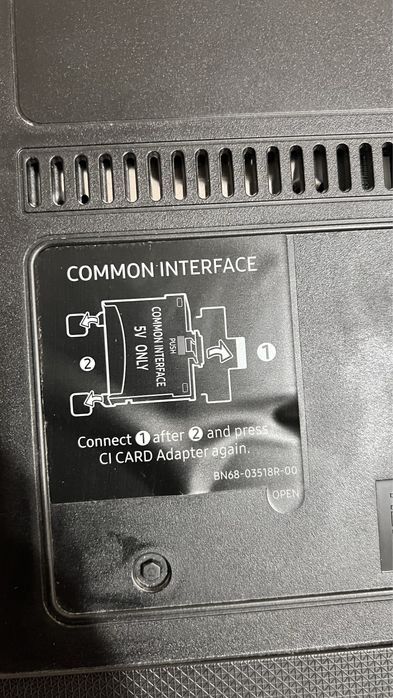 Продам телевизор на запчасти