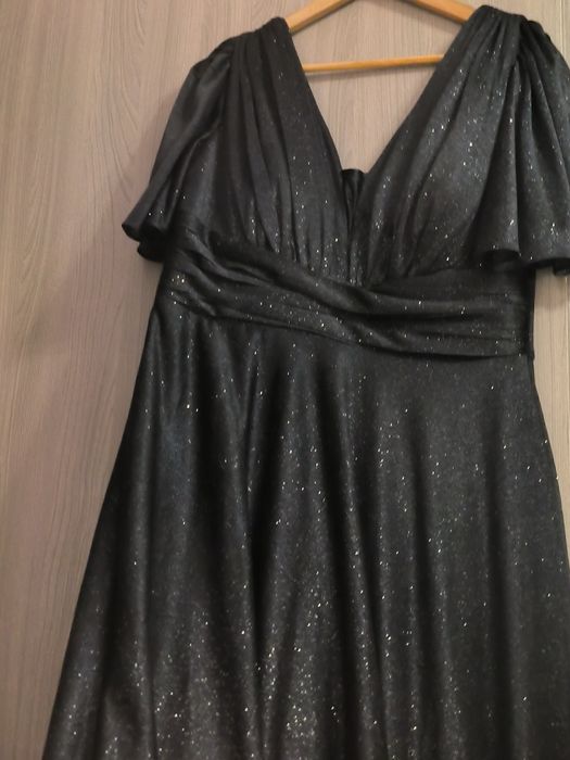 Rochie eveniment nouă cu eticheta