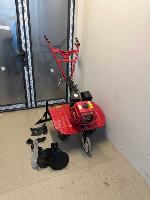 Мотофреза бензинова 5.2kW (7.0hp) 2+1 ск. T03  +Аксесоар за фрезоване